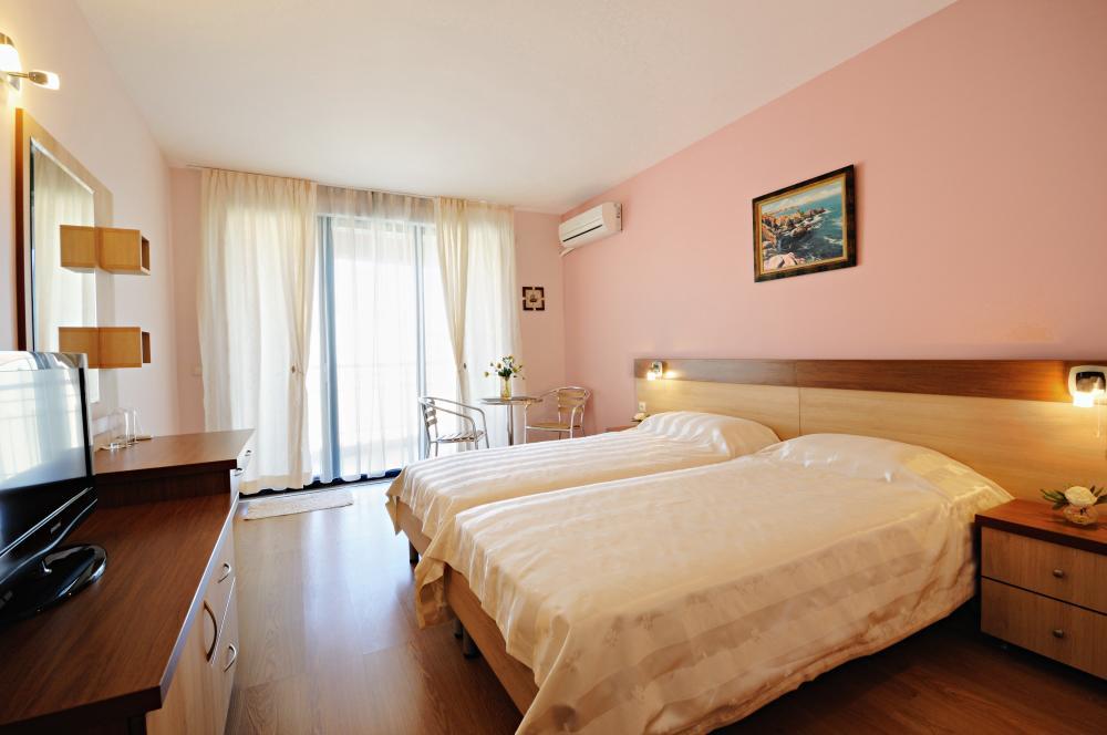 Guest House Daris โซโซโปล ภายนอก รูปภาพ