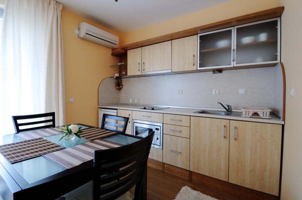 Guest House Daris โซโซโปล ภายนอก รูปภาพ